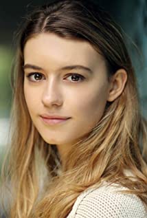 Daisy Edgar-Jones